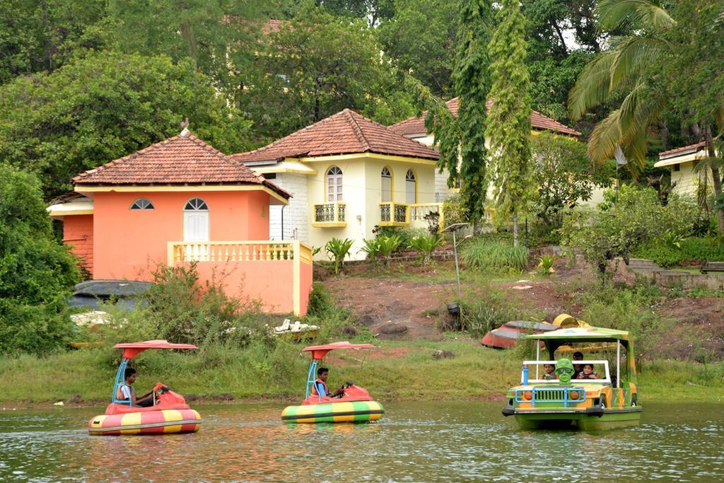 فندق Goaفي  Mayem Lakeview المظهر الخارجي الصورة