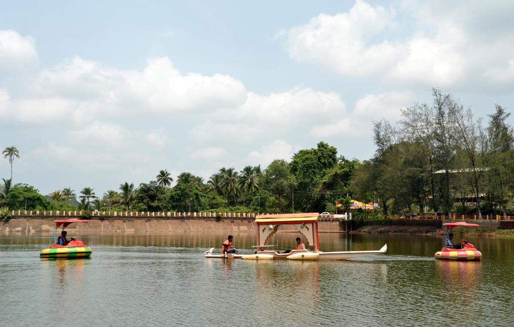 فندق Goaفي  Mayem Lakeview المظهر الخارجي الصورة