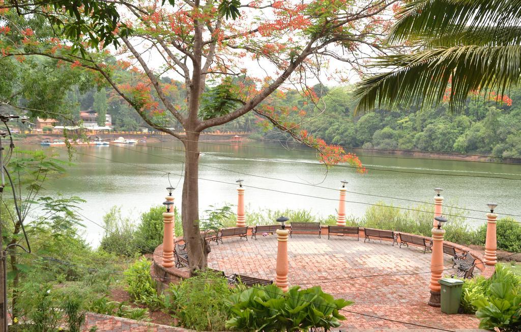 فندق Goaفي  Mayem Lakeview المظهر الخارجي الصورة