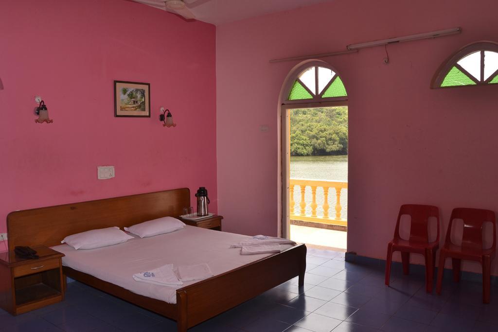 فندق Goaفي  Mayem Lakeview الغرفة الصورة