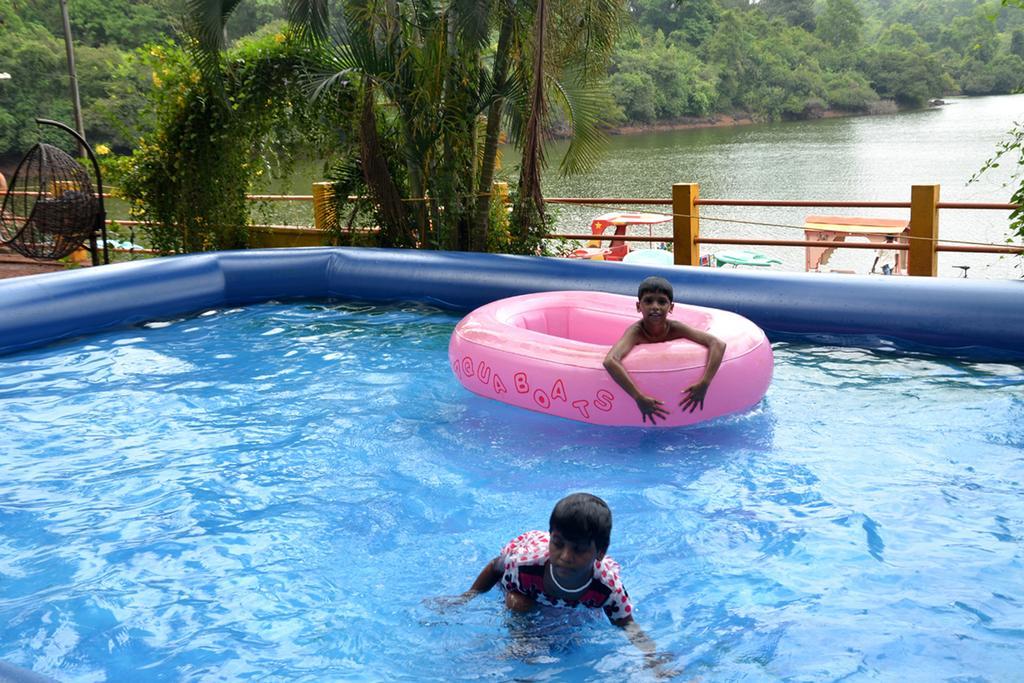 فندق Goaفي  Mayem Lakeview المظهر الخارجي الصورة