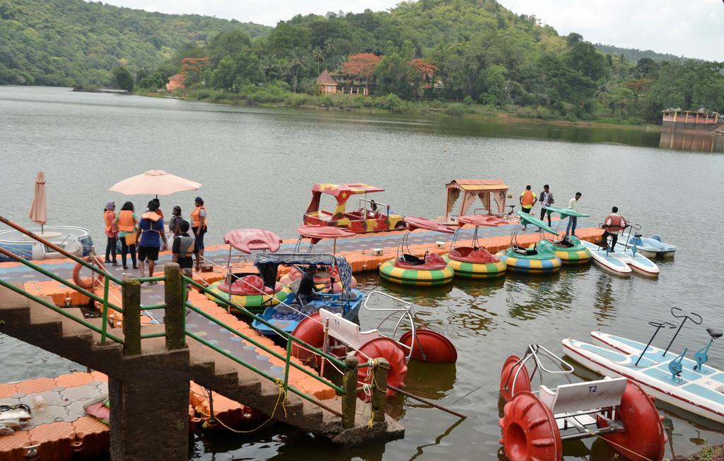 فندق Goaفي  Mayem Lakeview المظهر الخارجي الصورة